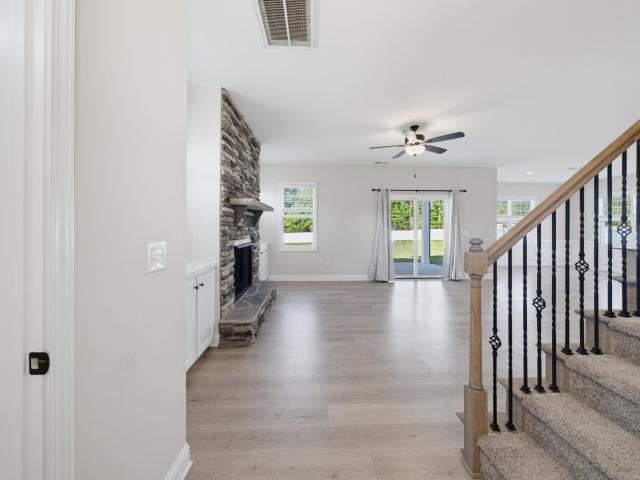 127 Thistle Court