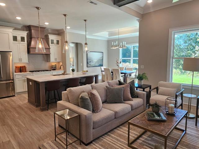 12840 Magnolia Crest Lane