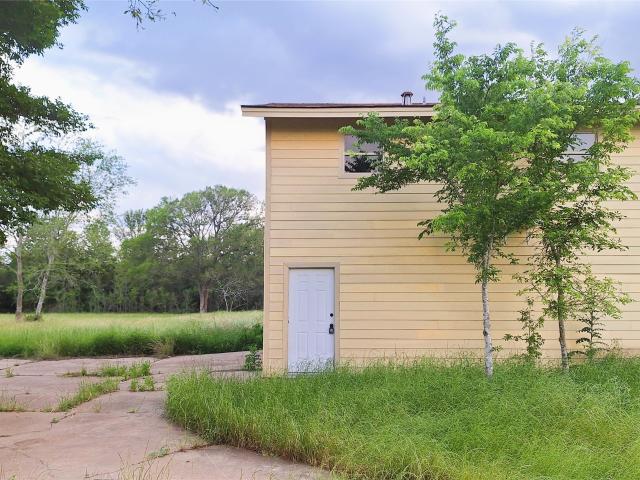 1284 Beaver Lake Dr, Caldwell, TX 77836 | MLS #34040