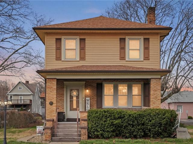 1284 Corporation St