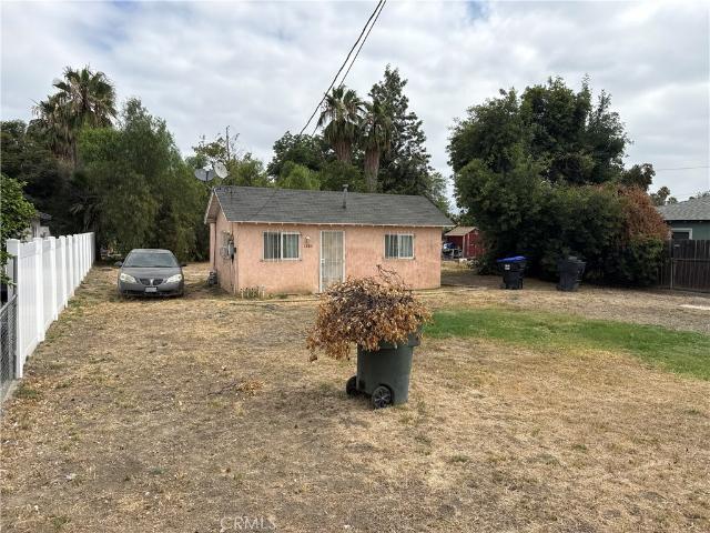 1284 E Laurelwood