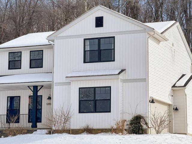 1285 Bluejack Lane