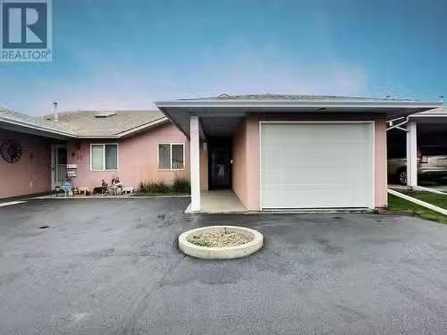 1285 14Th Street Street Unit# 12, Kamloops, BC, V2B 8K9 hous.
