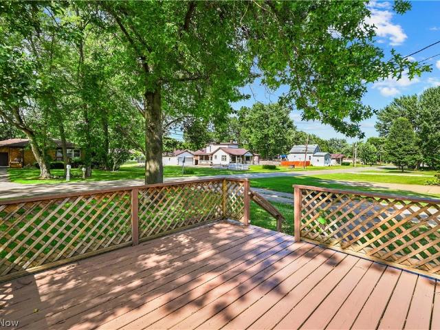 1286 Deforest Road SE