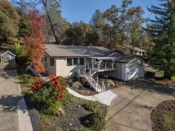 12898 LAKESHORE N, AUBURN, CA 95602