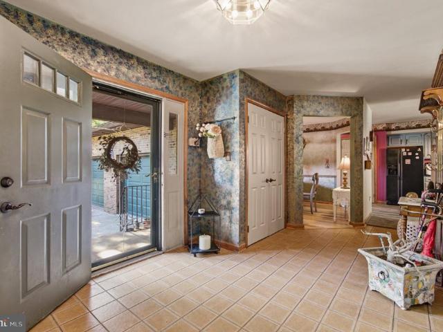 12819 Wheatland Way