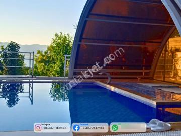 1281 M² Arsa Üzerinde Devasa Bahçeli, Havuzlu 2 Katlı Müstakil