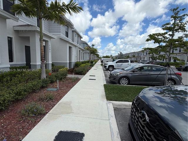 1281 NE 3rd Ave, Unit 1281, Florida City, FL 33034 | MLS #A12005