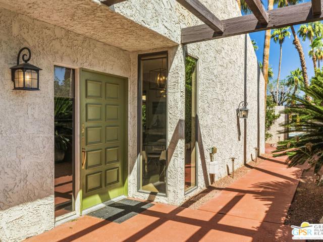 1281 E Amado Road
