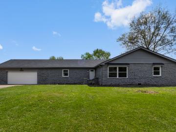 1281 Fox Trail Dr E, New Palestine, IN 46163 | MLS #22095