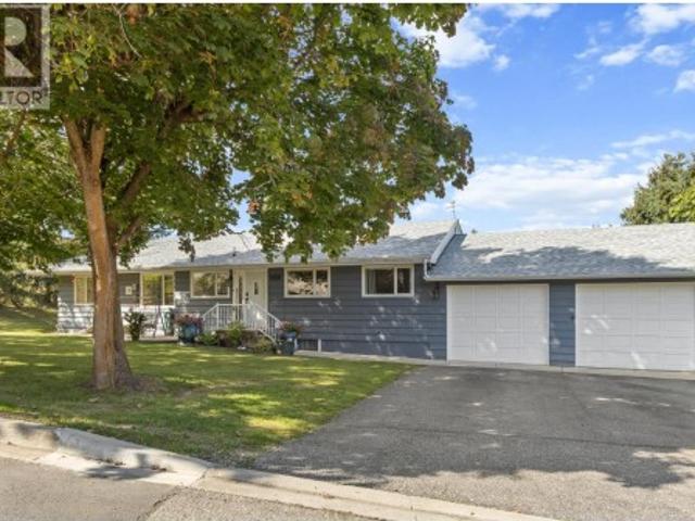 1281 15 Street Se, Salmon Arm, BC, V1E 2G8 house for sale | Listing ID 10400 | Royal LePage