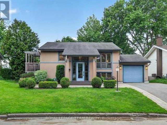 1282 Alloway Crescent, Ottawa, ON, K1K 3Z1 house for sale | Listing ID X13479 | Royal LePage