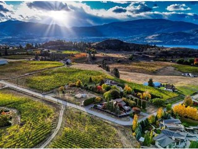 1282 Corbishley Avenue, Penticton, BC, V2A 8V2 house for sale | Listing ID 10383 | Royal LePage