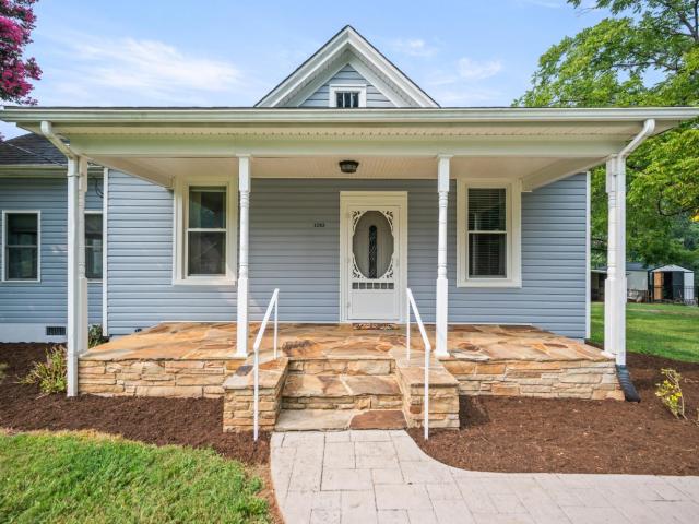 1283 Gladden Circle