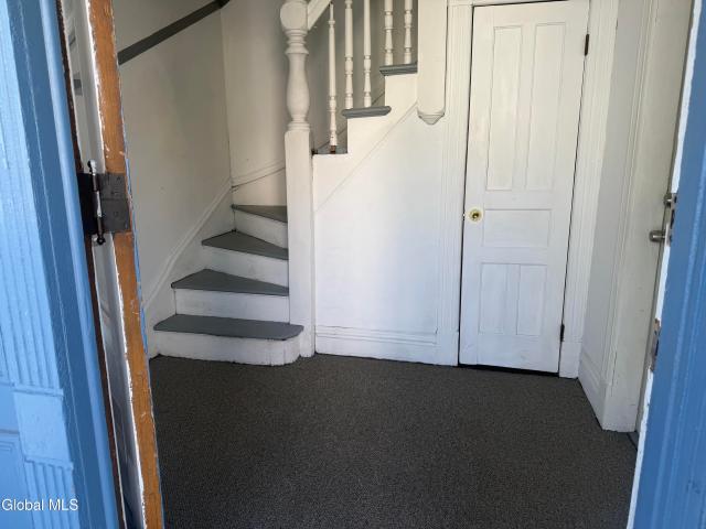 128 6th Avenue