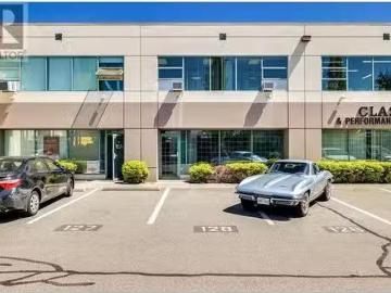 Greater Vancouver - Office room