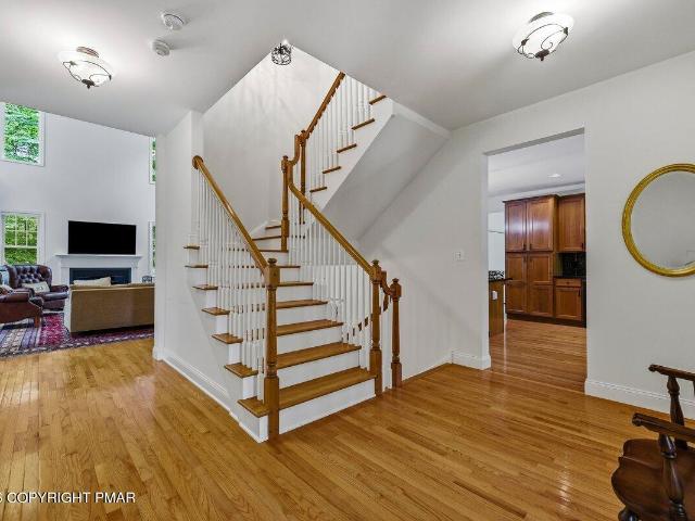 128 Creekside Road