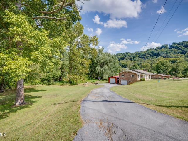 128 Adrian Drive