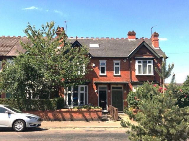 128 Bournbrook Road, B29 7DD 8 bed house to rent £5,200 pcm £1,200 pw