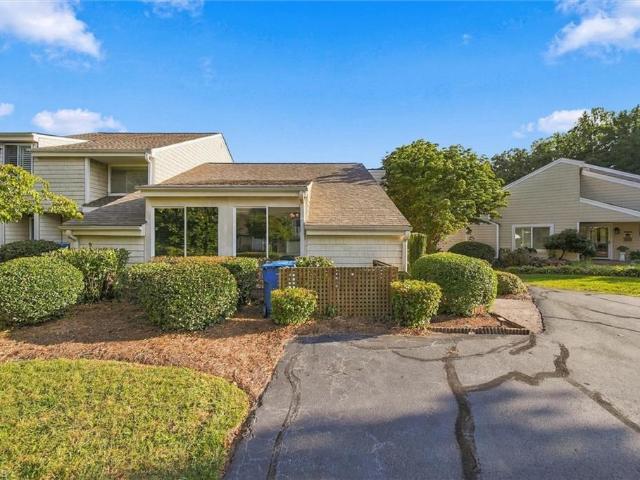 128 Golfview Drive