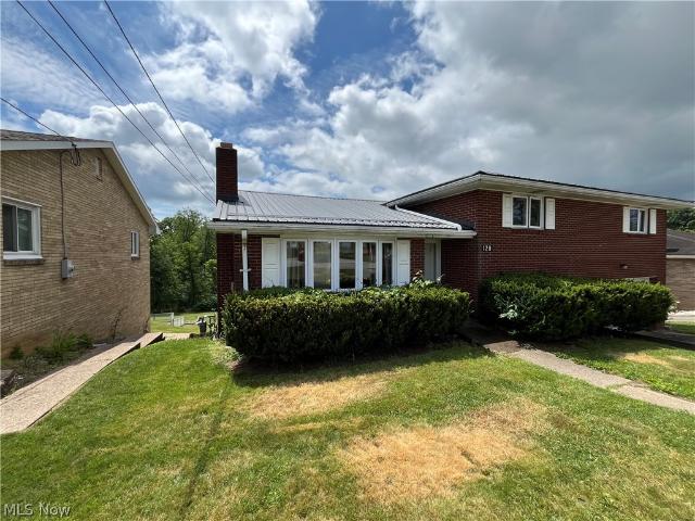 128 Grandview Drive