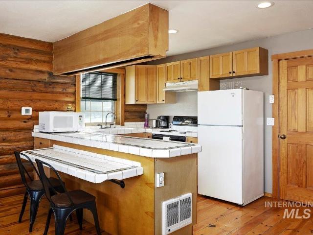 128 E Sage Ave