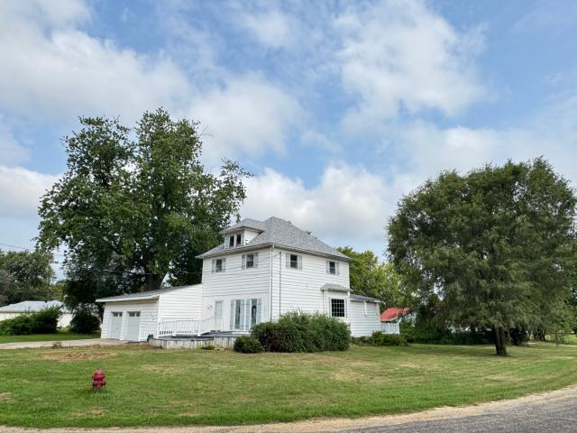 128 East North Railroad Street