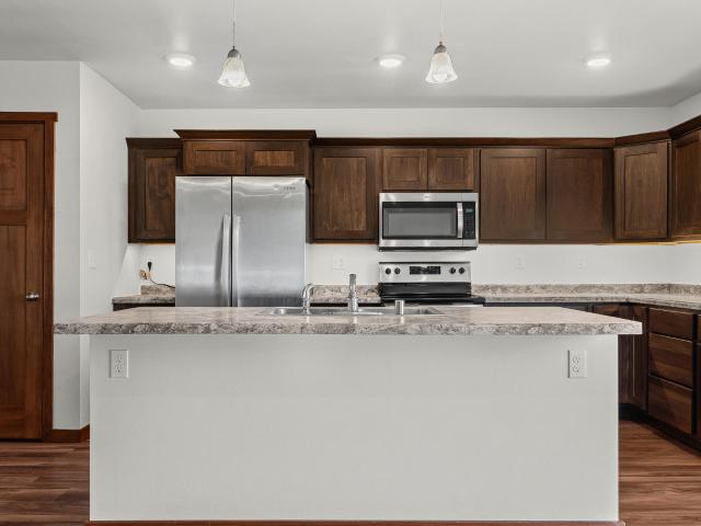 128 Easy St