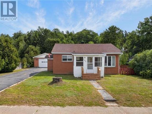128 First Avenue, Levack, ON, P0M 2C0 house for sale | Listing ID 2130 | Royal LePage