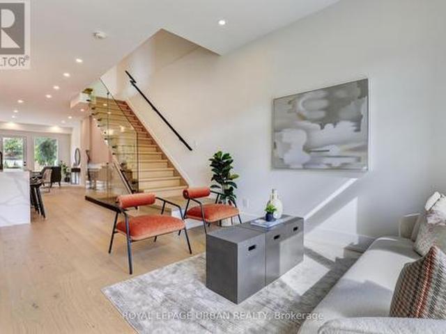128 Floyd Avenue, Toronto, ON, M4K 2B7 house for sale | Listing ID E13560 | Royal LePage