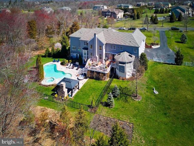 128 Jane Chapman Drive W