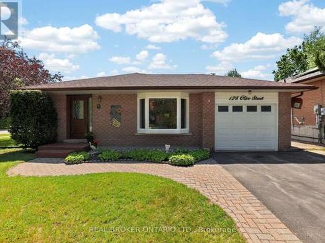 128 Olive Street, East Gwillimbury, ON, L9N 1M2 house for sale | Listing ID N13739 | Royal LePage