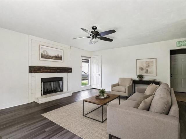 128 Larchwood Drive