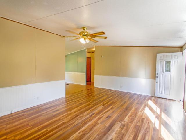 128 Lilydale Lane