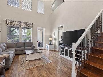 128 Marina Dr, Mabank, TX 75156 | MLS #21227