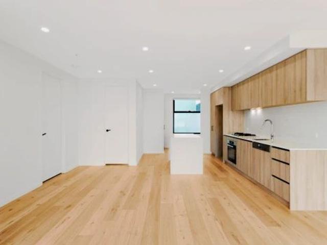 128 Murrumbeena Road, Melbourne
