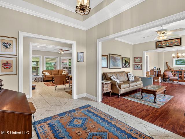 128 North Hill Drive