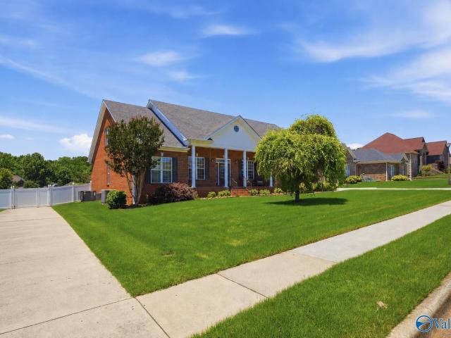 128 Spearpoint Lane
