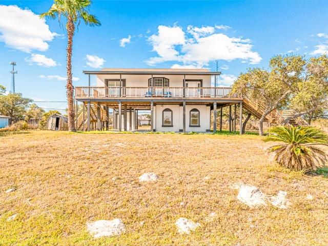 128 St Charles Loop W, Rockport, TX 78382 | MLS #469501