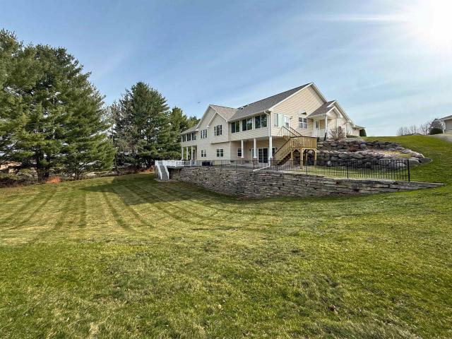 128 Summit Court