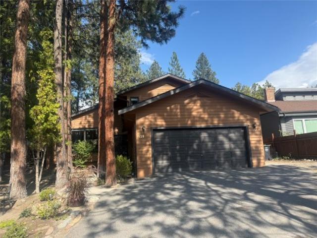 128 Ponderosa Place, Penticton, BC, V2A 7Y8 house for sale | Listing ID 10400 | Royal LePage