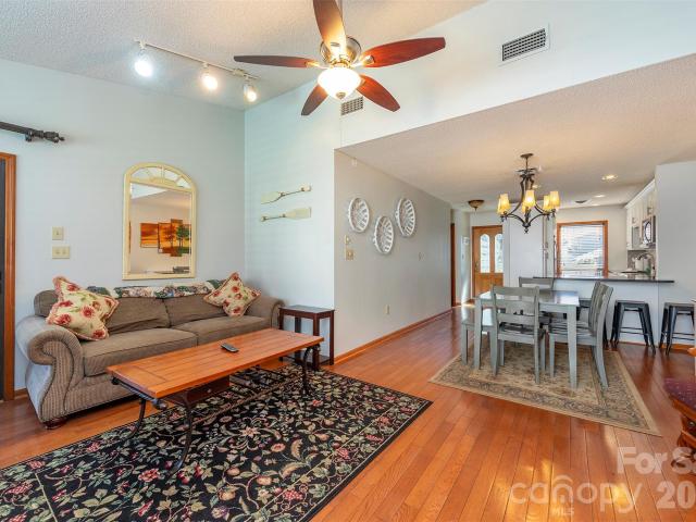 128 Quail Run Court # 1626