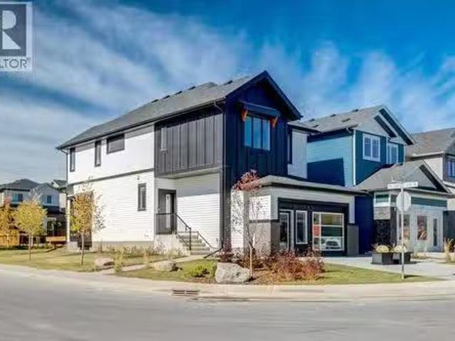 128 Quartz Crescent, Cochrane, AB, T4C 3G2 house for sale L.