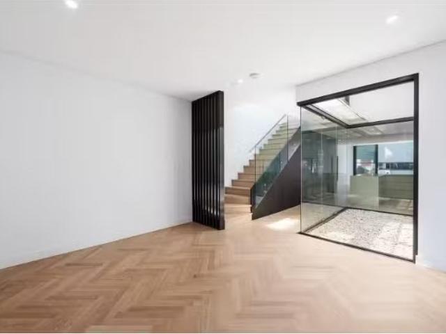 128 Queen Street, Beaconsfield Townhouse for rent Listed by E.