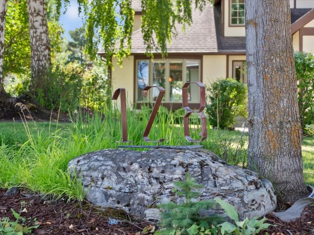 128 River View Dr, Kalispell, MT