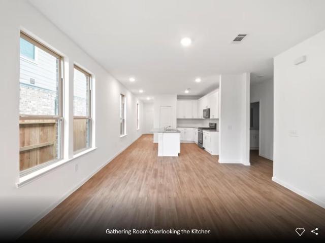 728 Rubber Tree Way