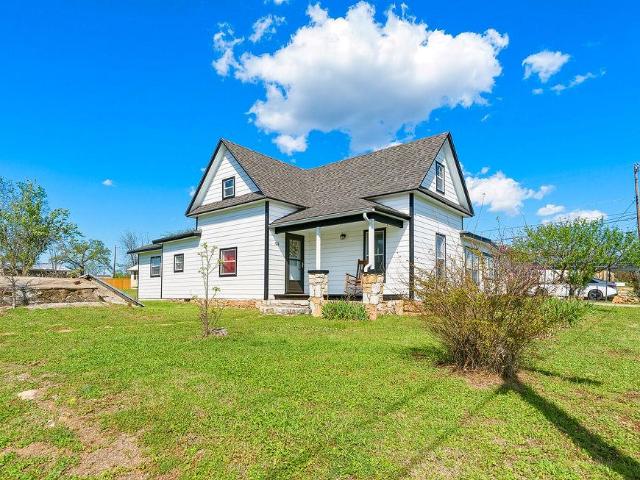 128 W Tahlequah Avenue