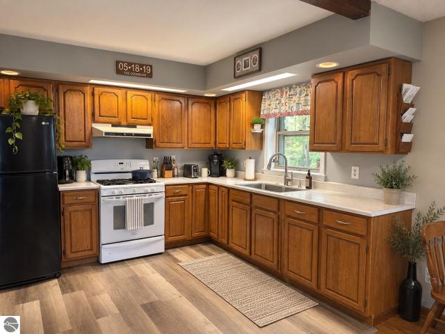 128 W Ridge Circle