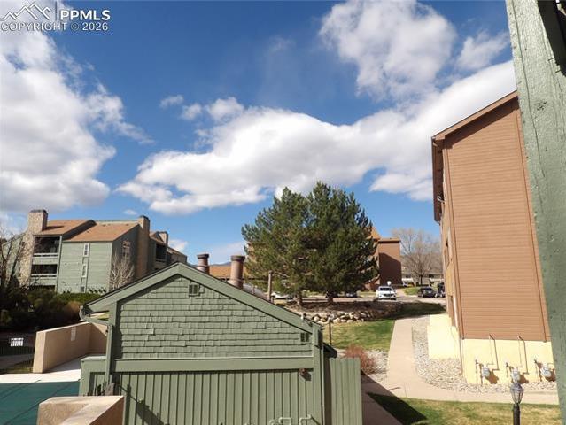 128 W Rockrimmon Boulevard