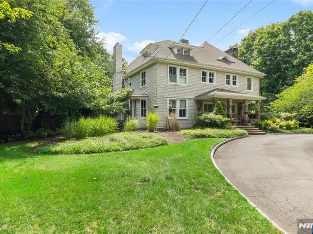 128 Westervelt Avenue